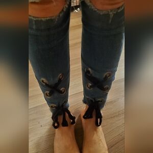 Express Excellent Condition Super High Rise Really Cool Design Laced Jeans